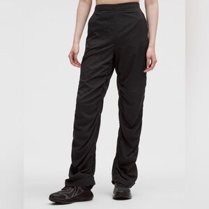 NWOT LULULEMON Dance Studio Slim-Fit High-Rise Flared Black Pants, Size Large